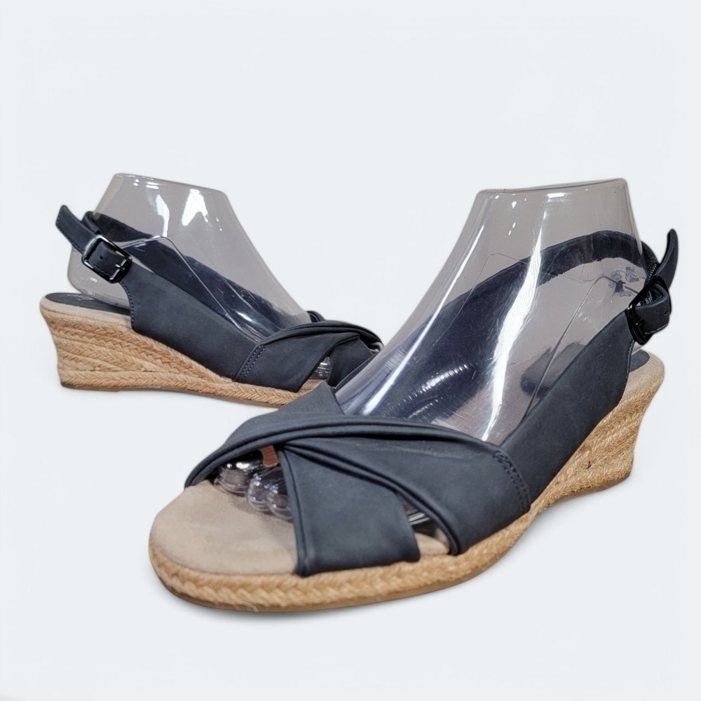 Easy Street Women's Wedge Espadrilles Sandals Size 8 Sling Back Faux Leather